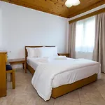 Filippos Hotel 3*